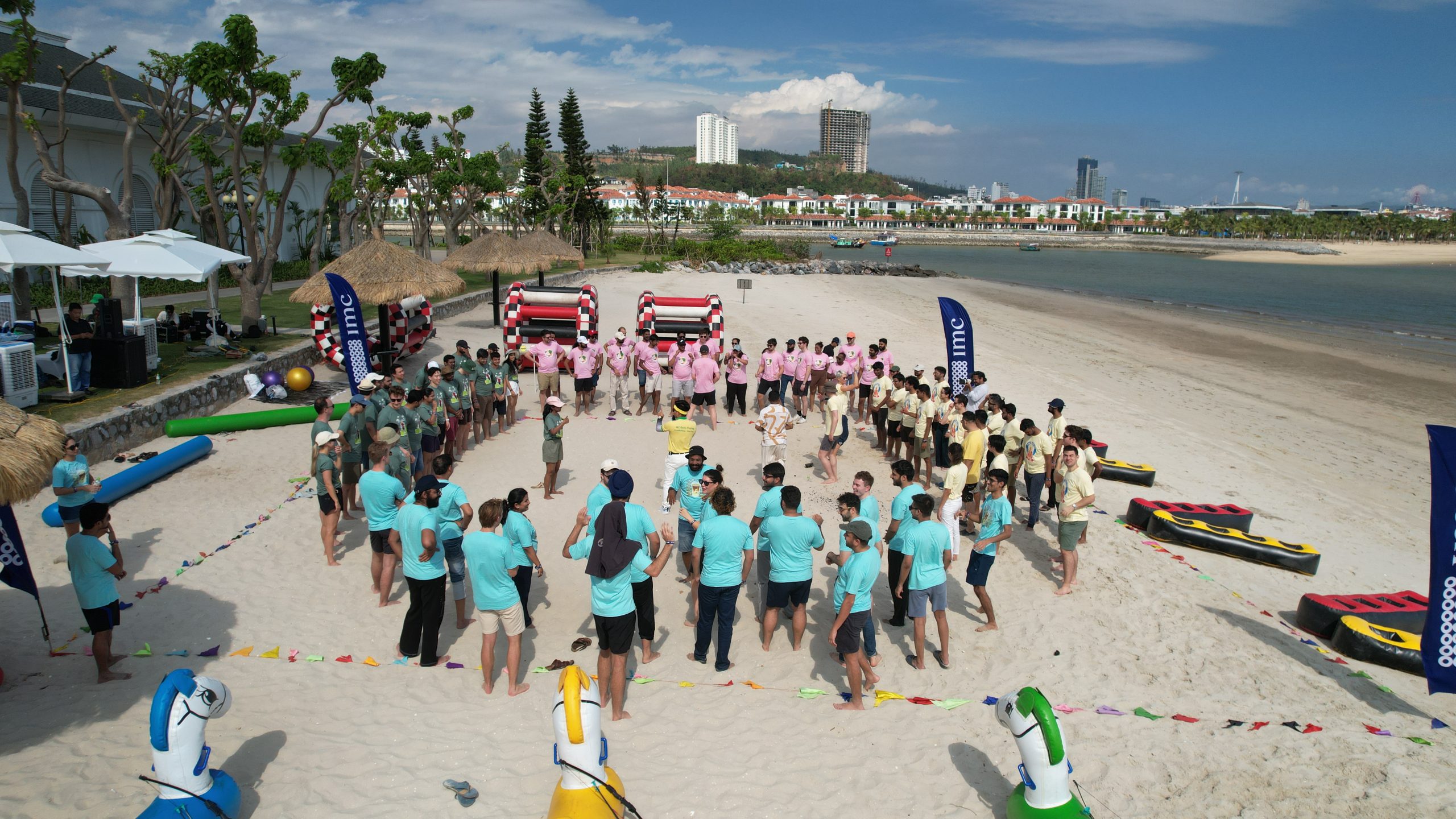 TEAM BUILDING AT THE BEACH