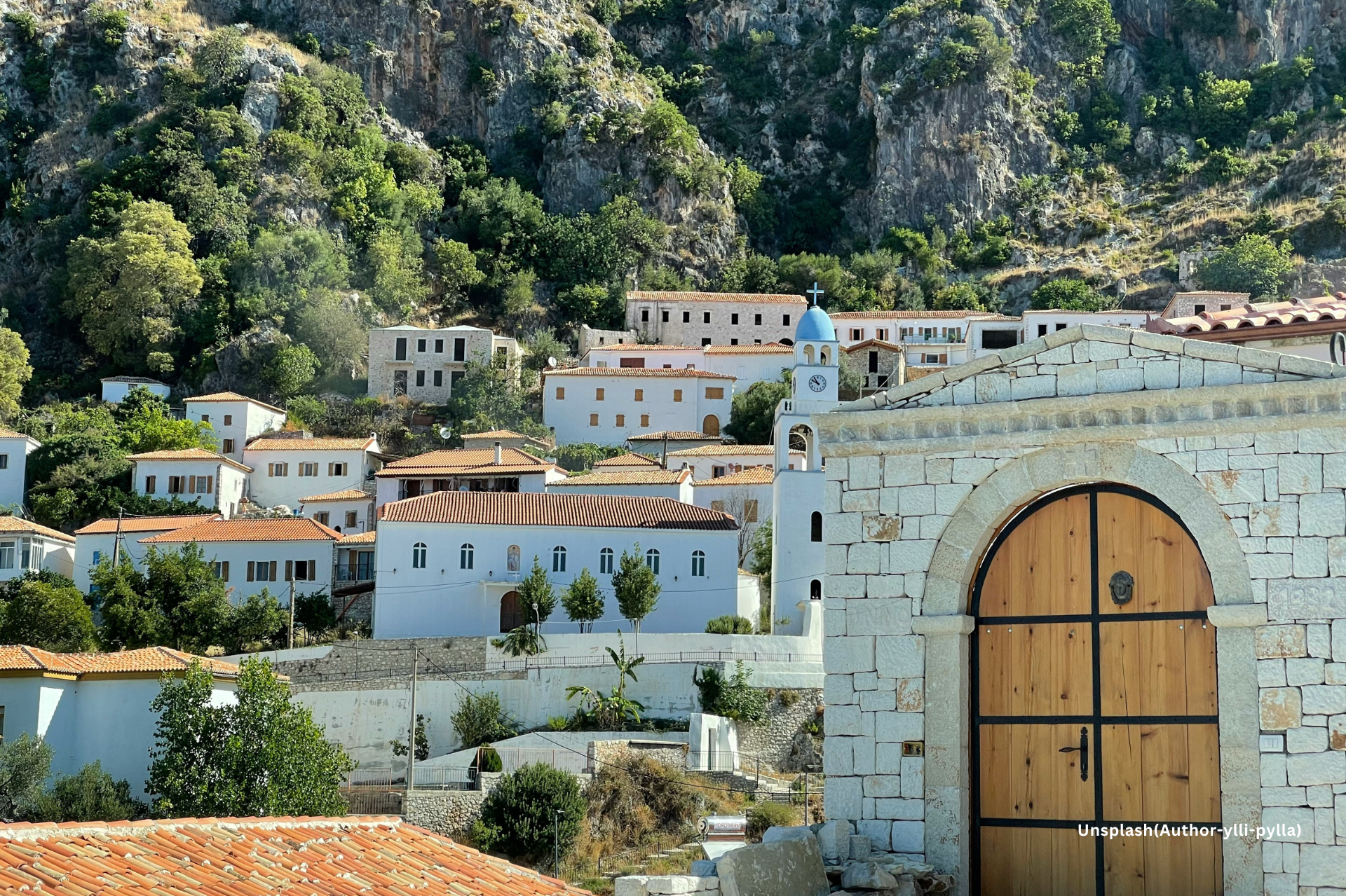 Dhermi_Source-Unsplash_Author-ylli-pyllakznr3irwoSA