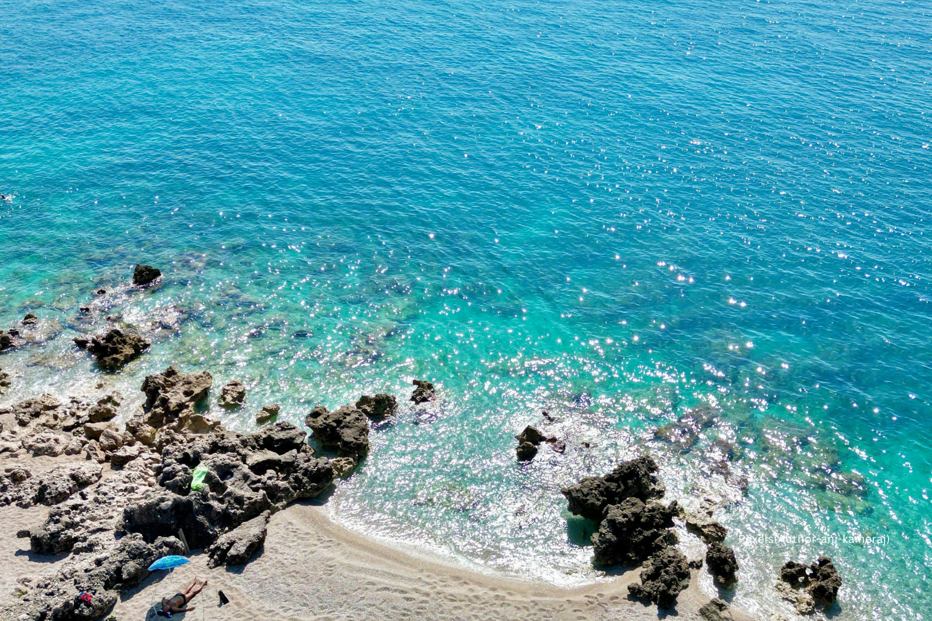 Dhermi_Source-pexels_Author-ani-kameraj184414459-34017491