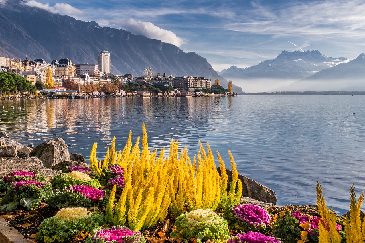 Rail Explorer - First Class Views Montreux – Interlaken – Lucerne