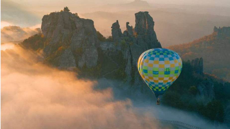hot-air-baloon-Belogradchick-rocks