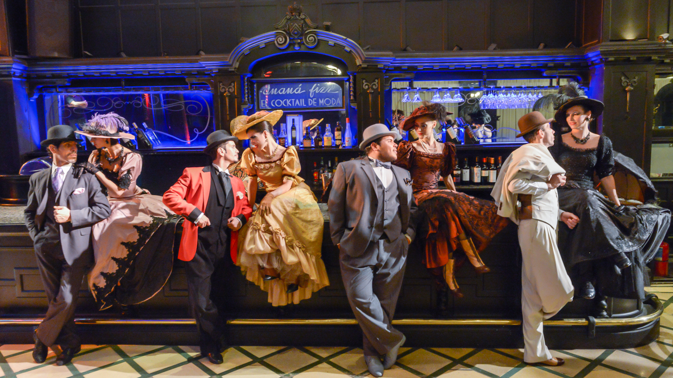 Vintage Dreams: A Sensory Journey Through the Essence of Argentina