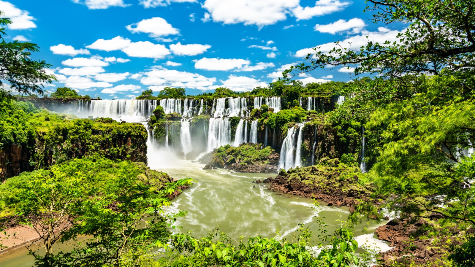 RHYTHM & ROAR: THE ESSENCE OF BUENOS AIRES & IGUAZU 07 DAYS
