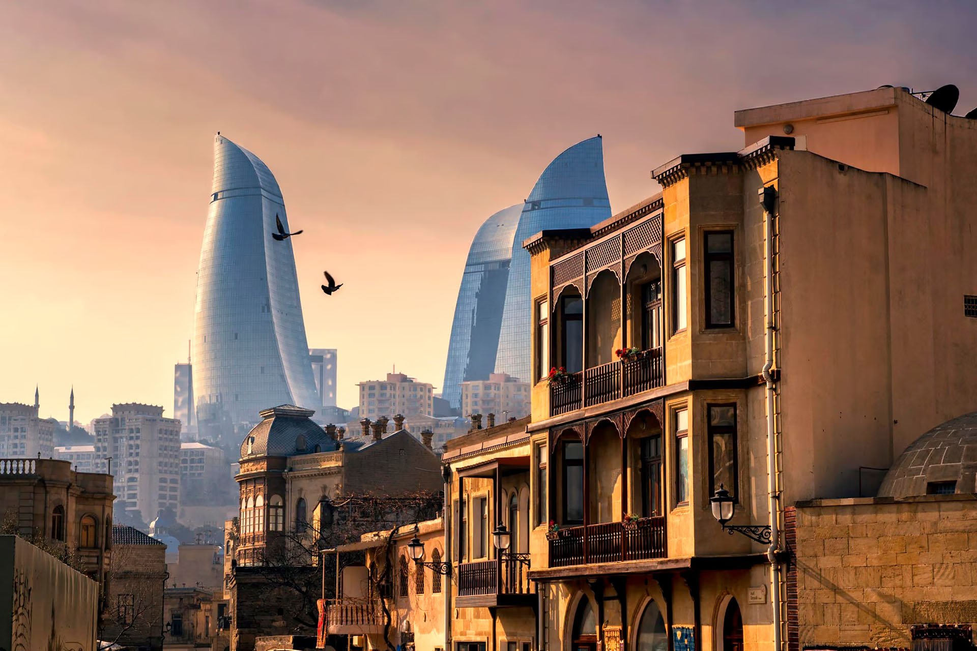 Baku Highlights: History, Culture & Modern Wonders